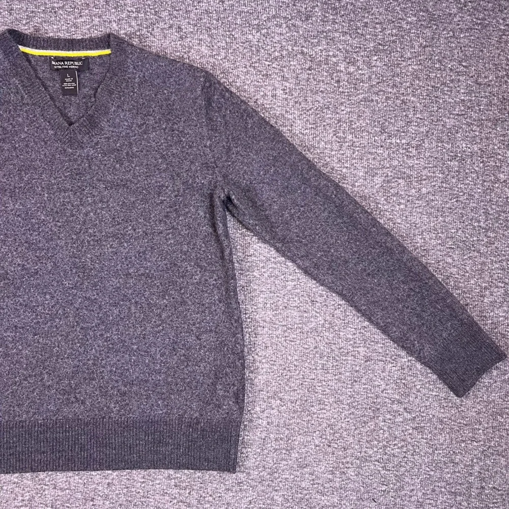 Banana Republic Extra Fine Merino Wool Sweater Boys L Gray School Uniform Winter